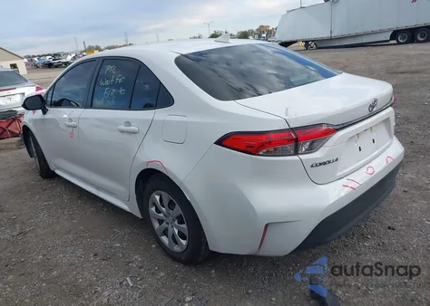 2024 Toyota Corolla Le z USA, uszkodzony, nr VIN JTDB4MEE5RJ014976